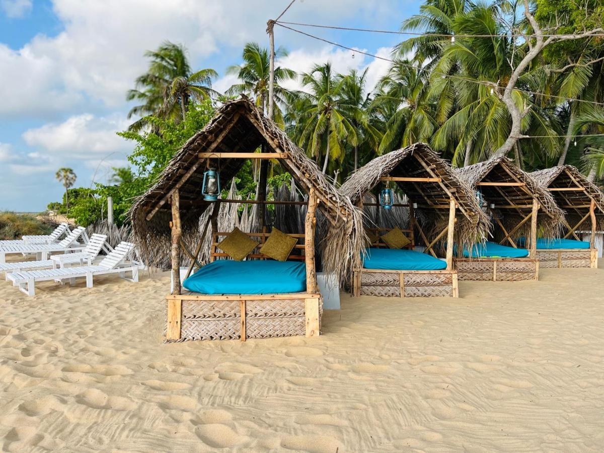 Windy Waves Kite Surfing Beach Resort Kalpitiya Exterior foto