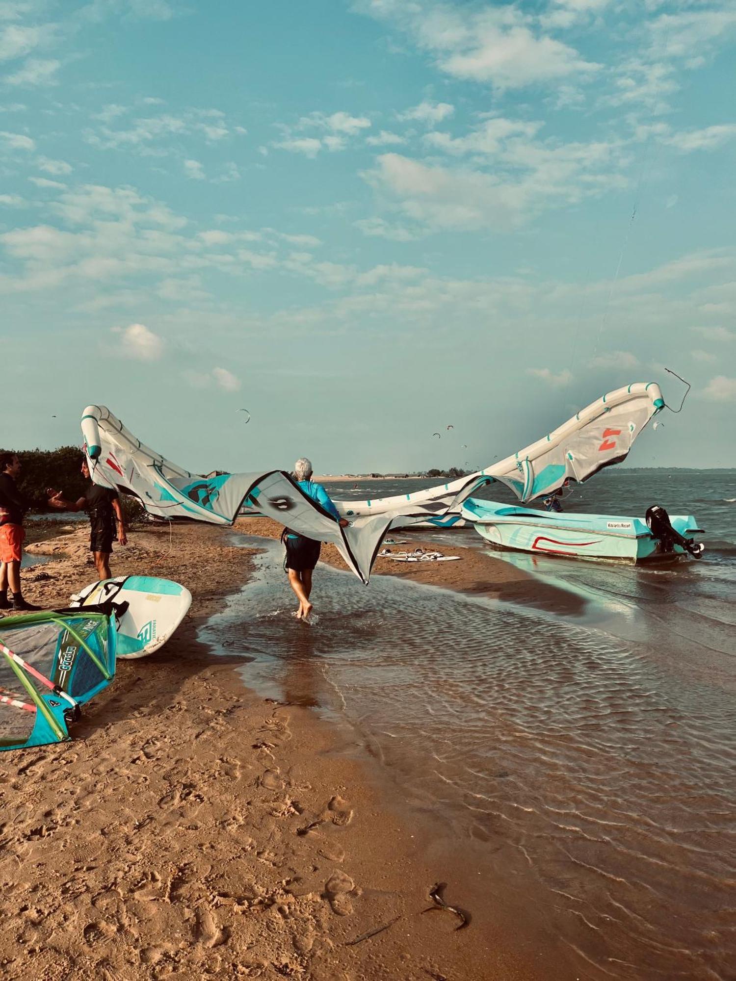 Windy Waves Kite Surfing Beach Resort Kalpitiya Exterior foto